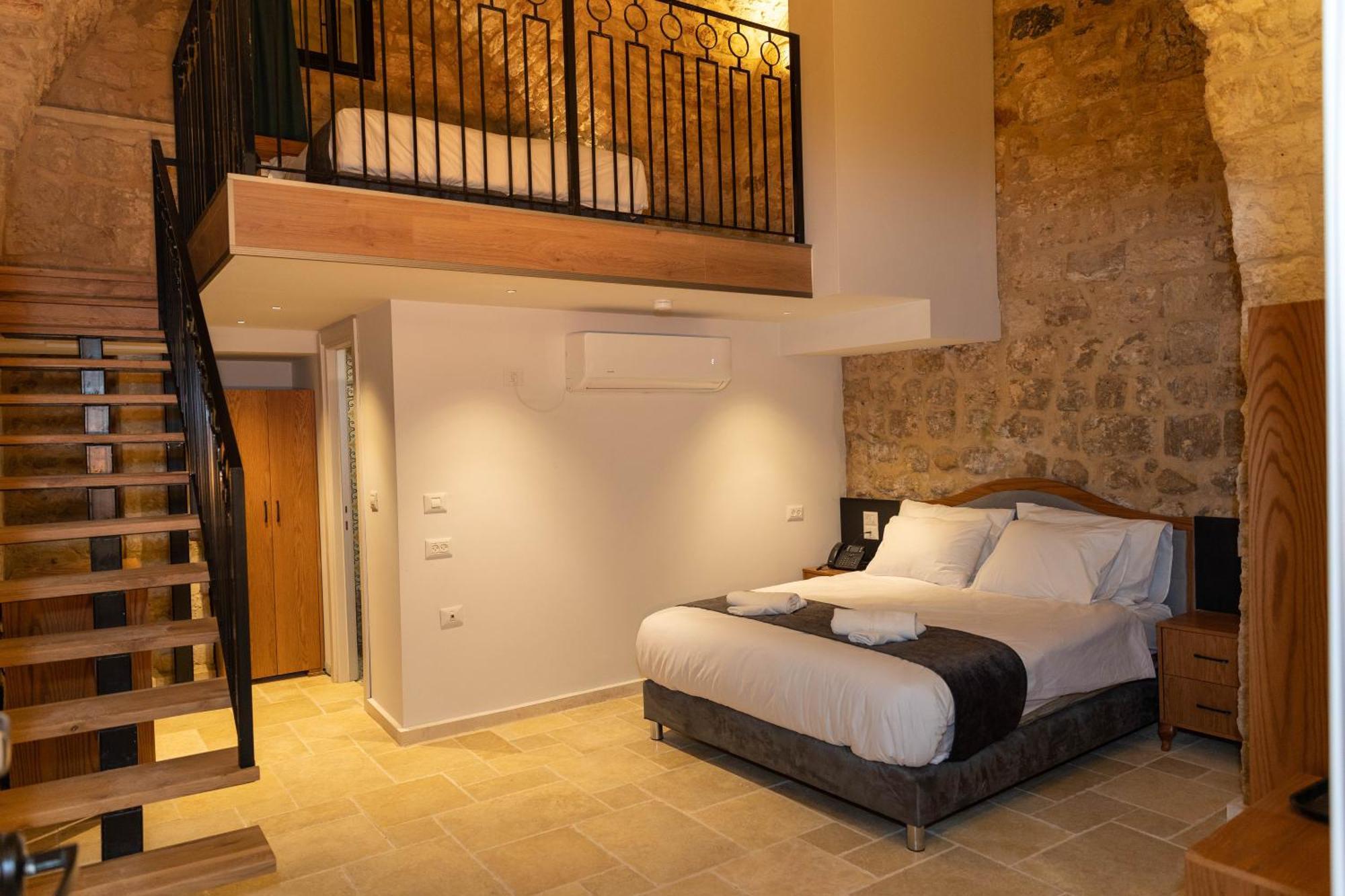 Saint Jacob Hotel Назарет Екстериор снимка